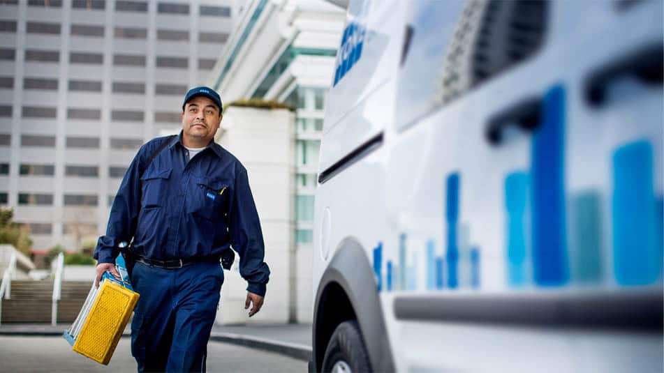 img_kone-us-maintenance-technician-951x535