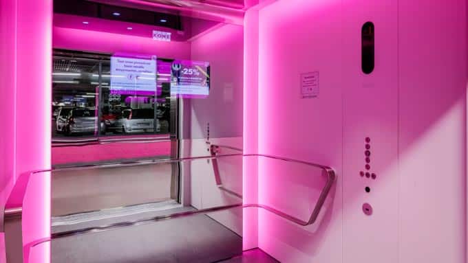 img_myyrmanni-social-media-elevator-680x383