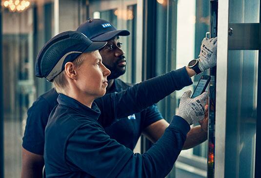 Técnicos de mantenimiento de elevador - KONE